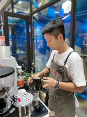 4萬人次、50+品牌集結！上?？Х裙澫迺r三天引爆味蕾盛宴